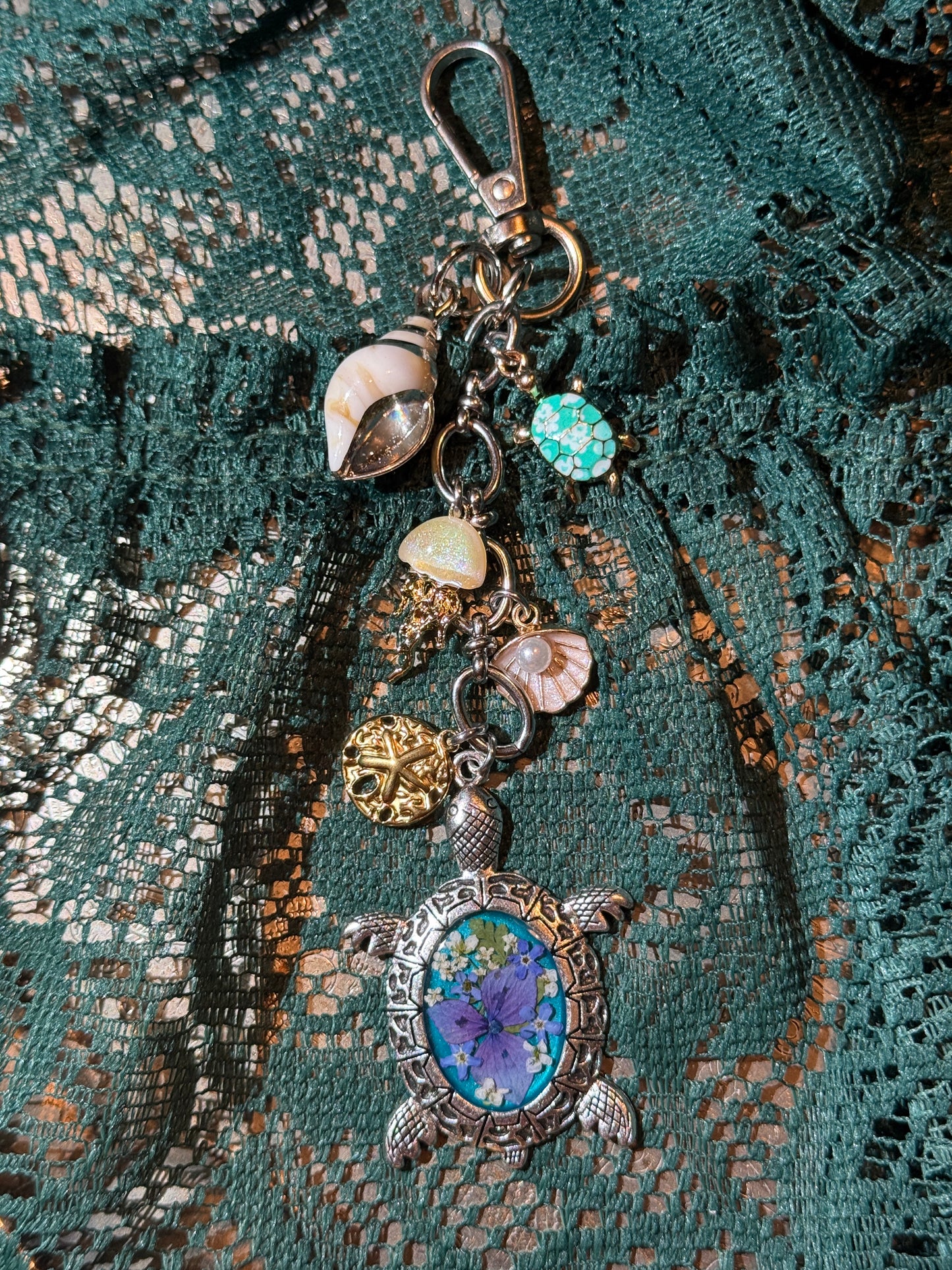 Turtle bag charm (a)