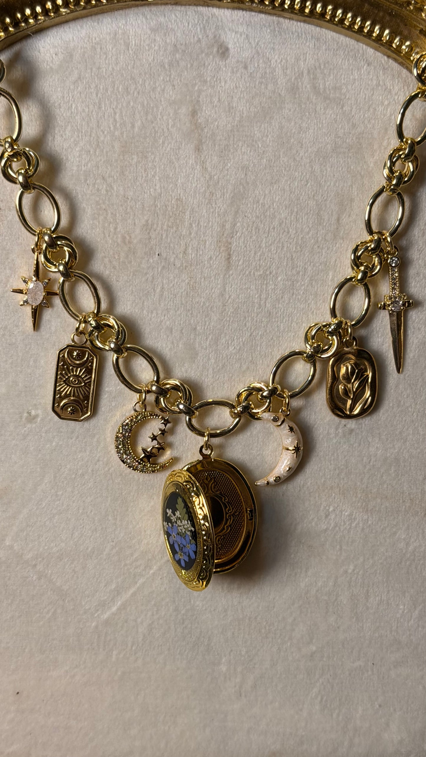 Gold locket charm necklace (e)