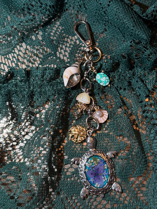 Turtle bag charm (a)