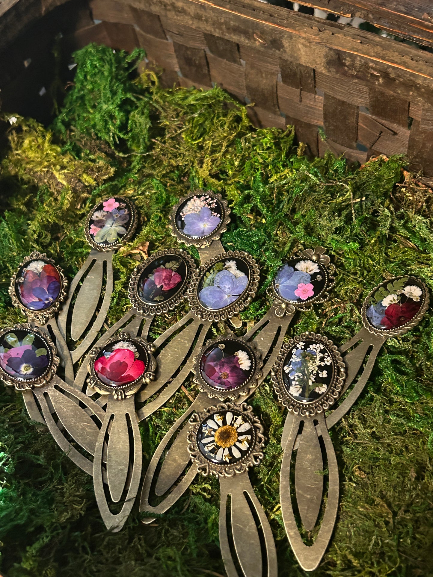 flower bookmark reveal