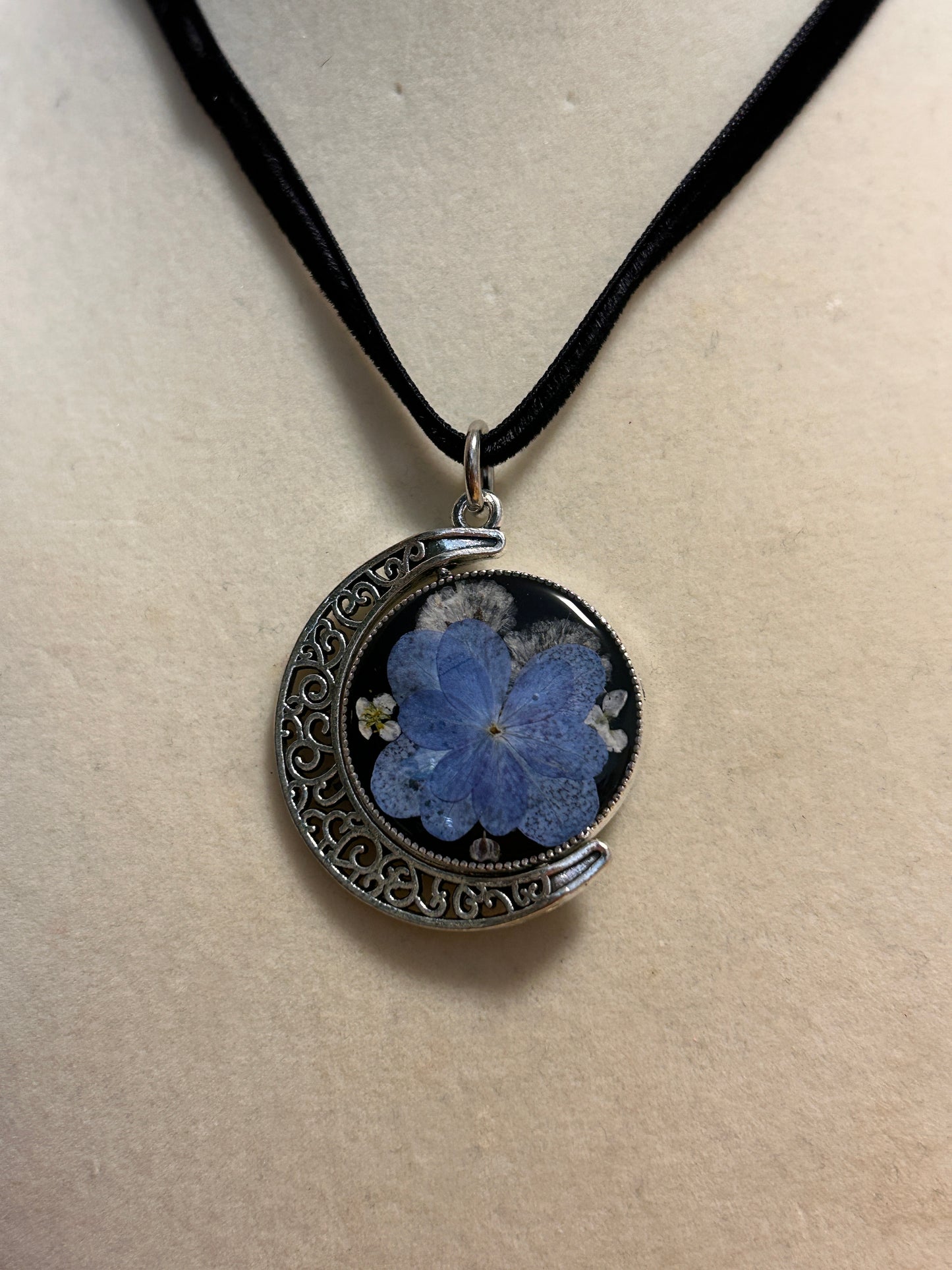 Reversiable choker (blue,red, &purple)