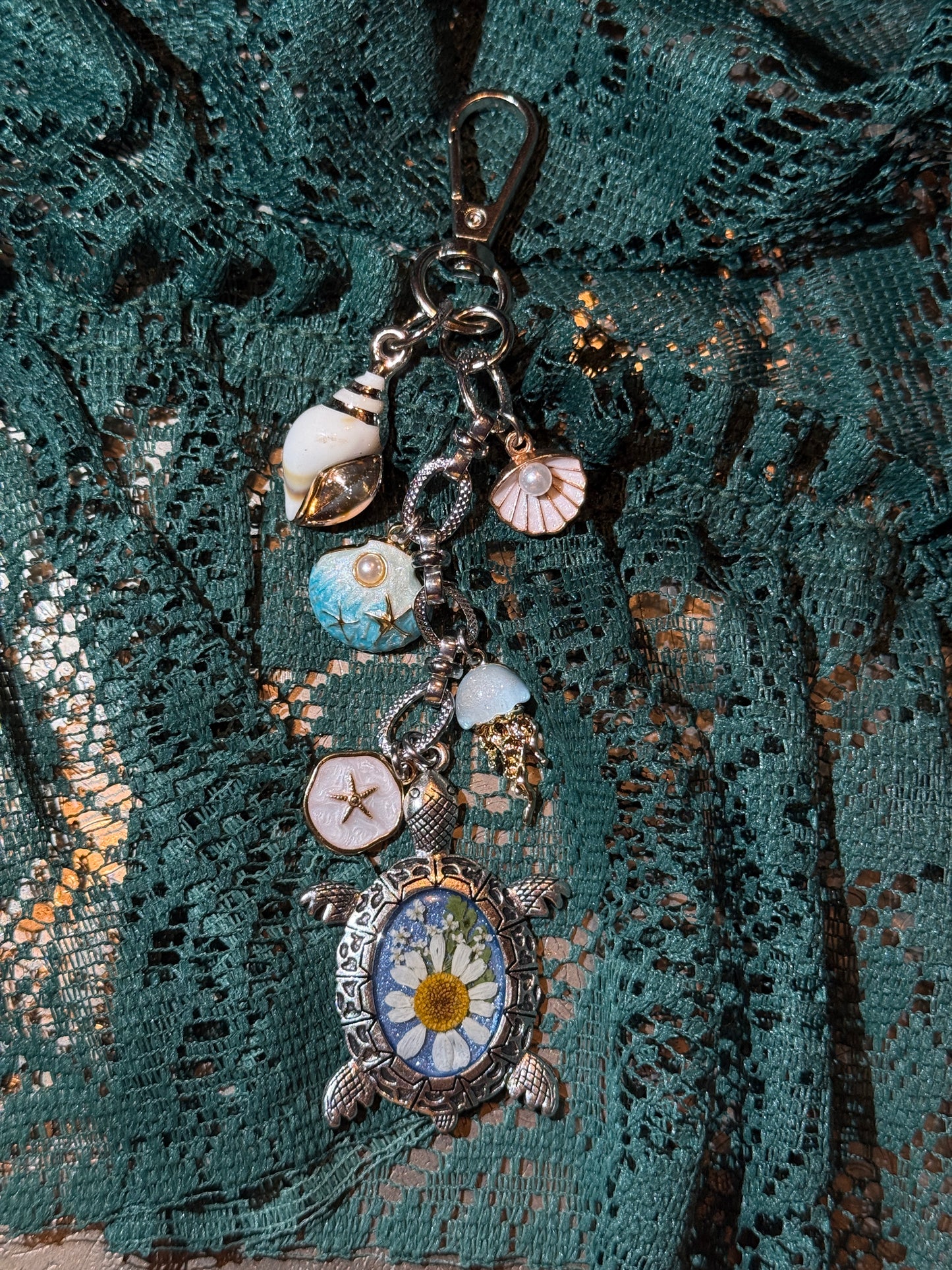 Turtle bag charm (b)