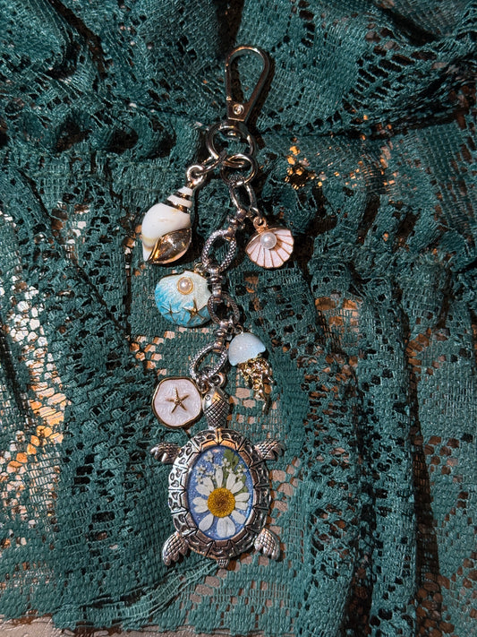 Turtle bag charm (b)