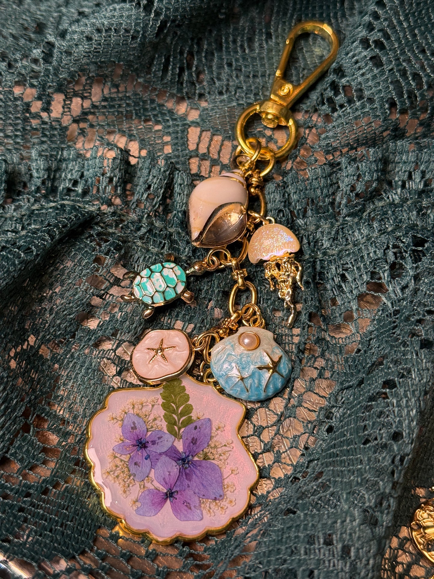 Gold Shell bag charm