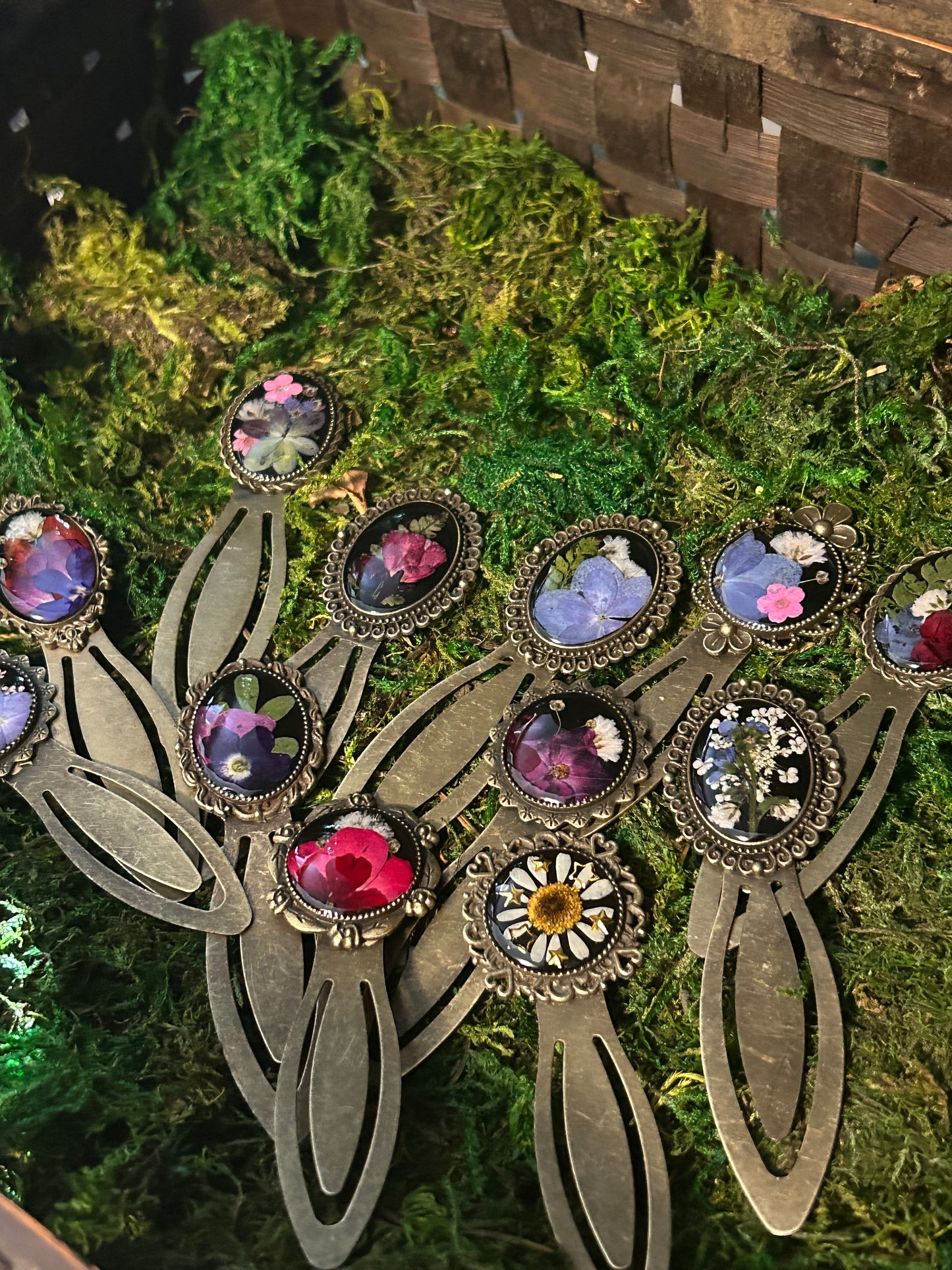 flower bookmark reveal