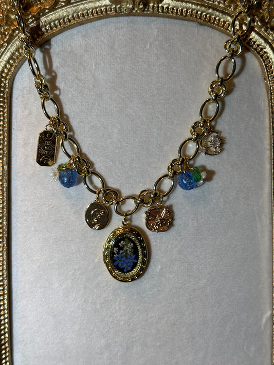 Gold charm necklace (c)