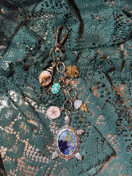 Turtle bag charm (c)