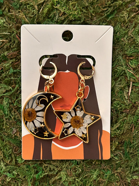 Star&moon earrings (black resin)