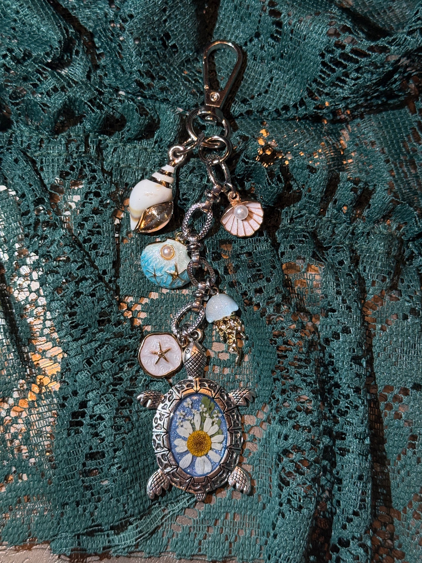 Turtle bag charm (b)