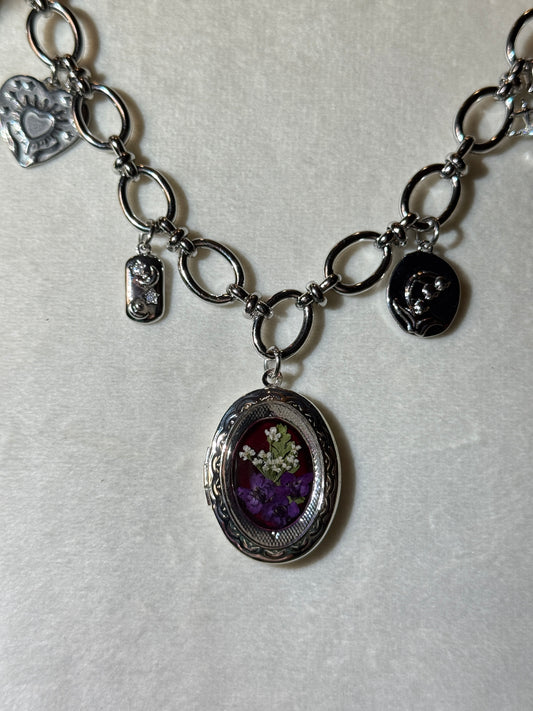 Silver locket charm necklace (g)