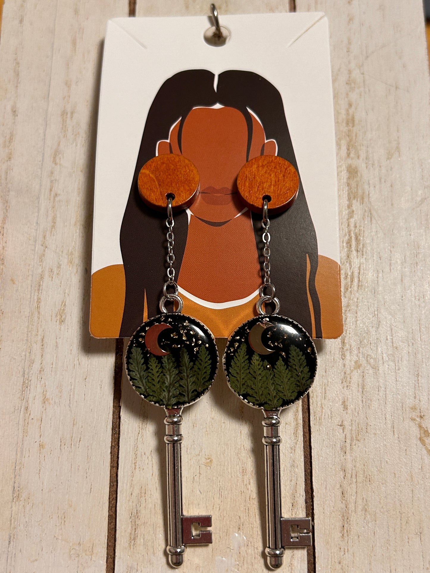 Forest Skeleton key hanging earrings (silver)