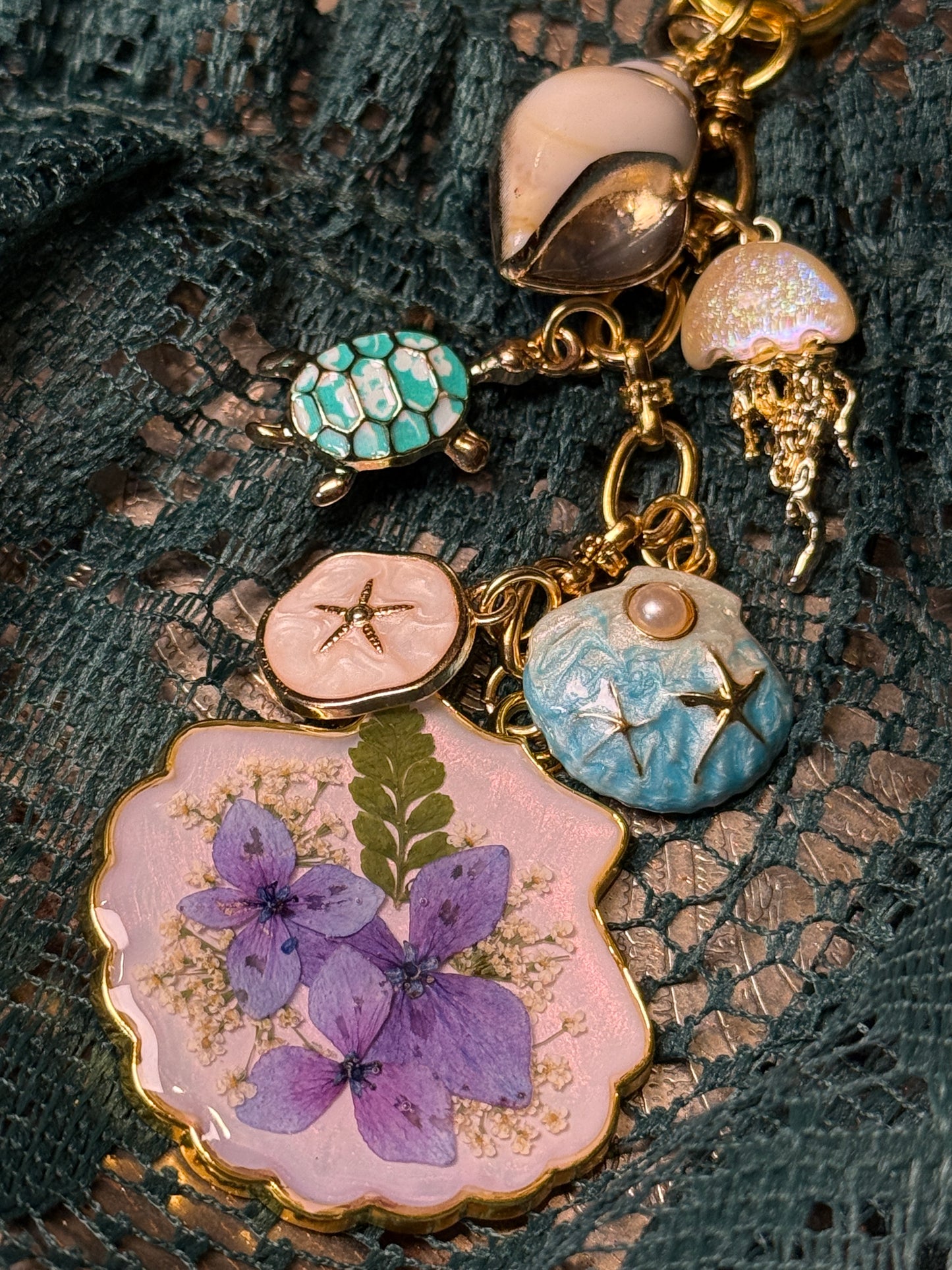 Gold Shell bag charm