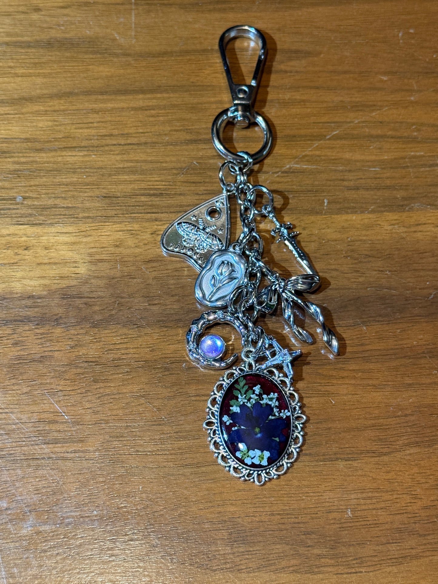 Silver bag charm (#5)