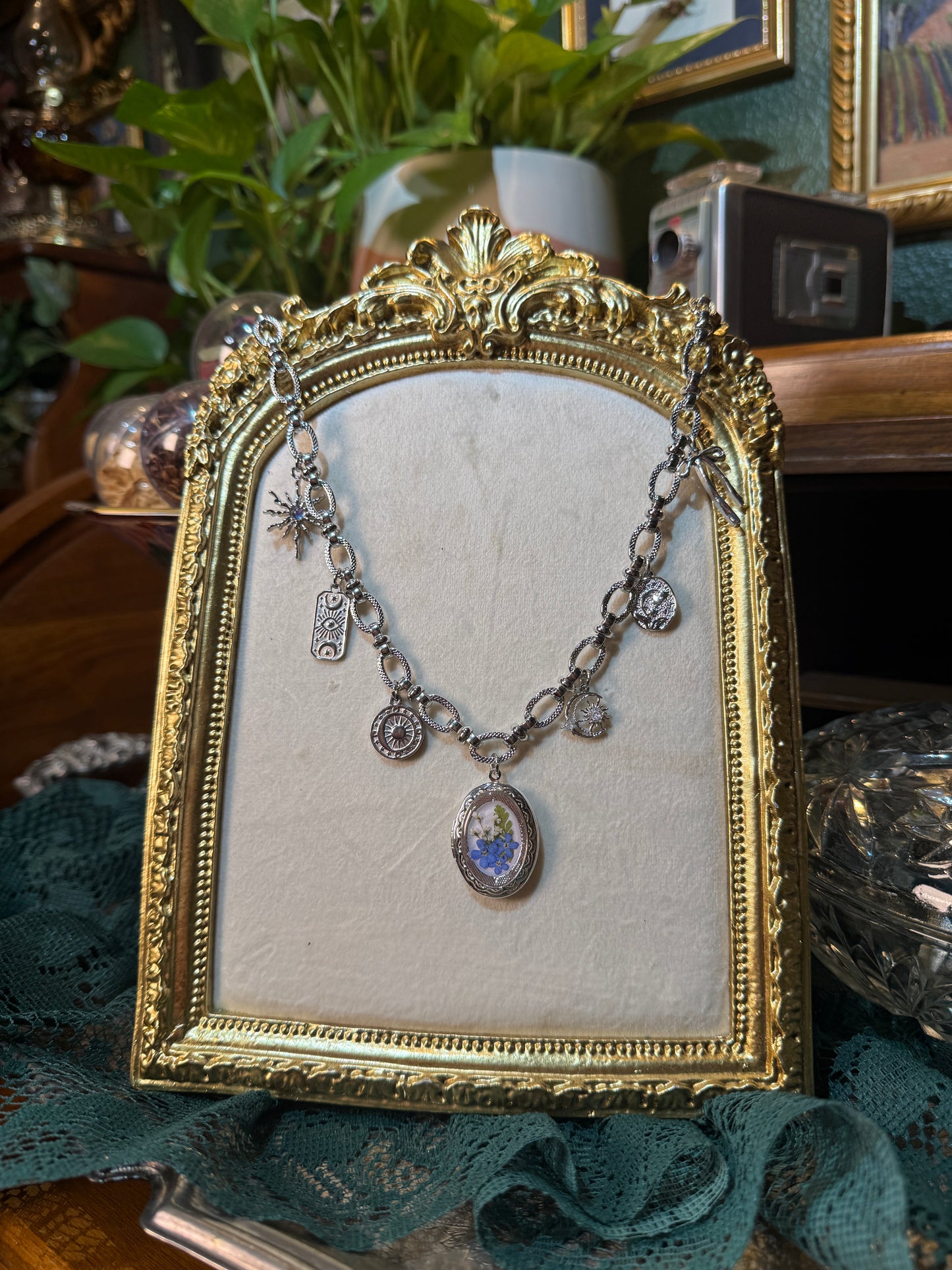 Silver locket charm necklace (f)