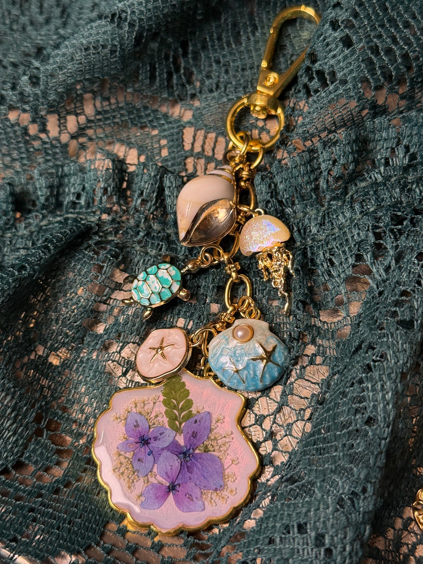Gold Shell bag charm
