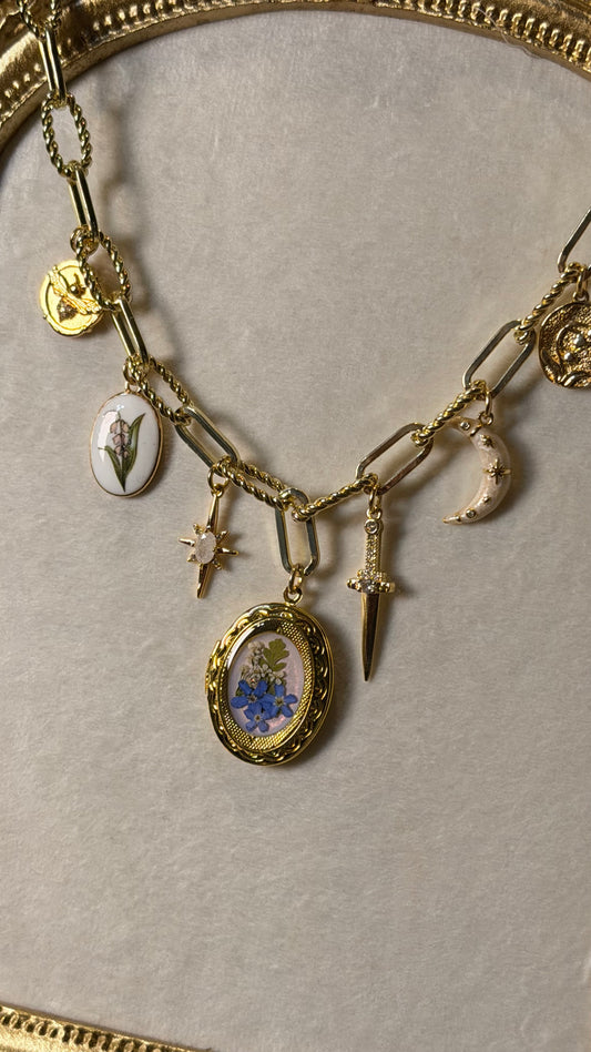 Gold locket charm necklace (f)