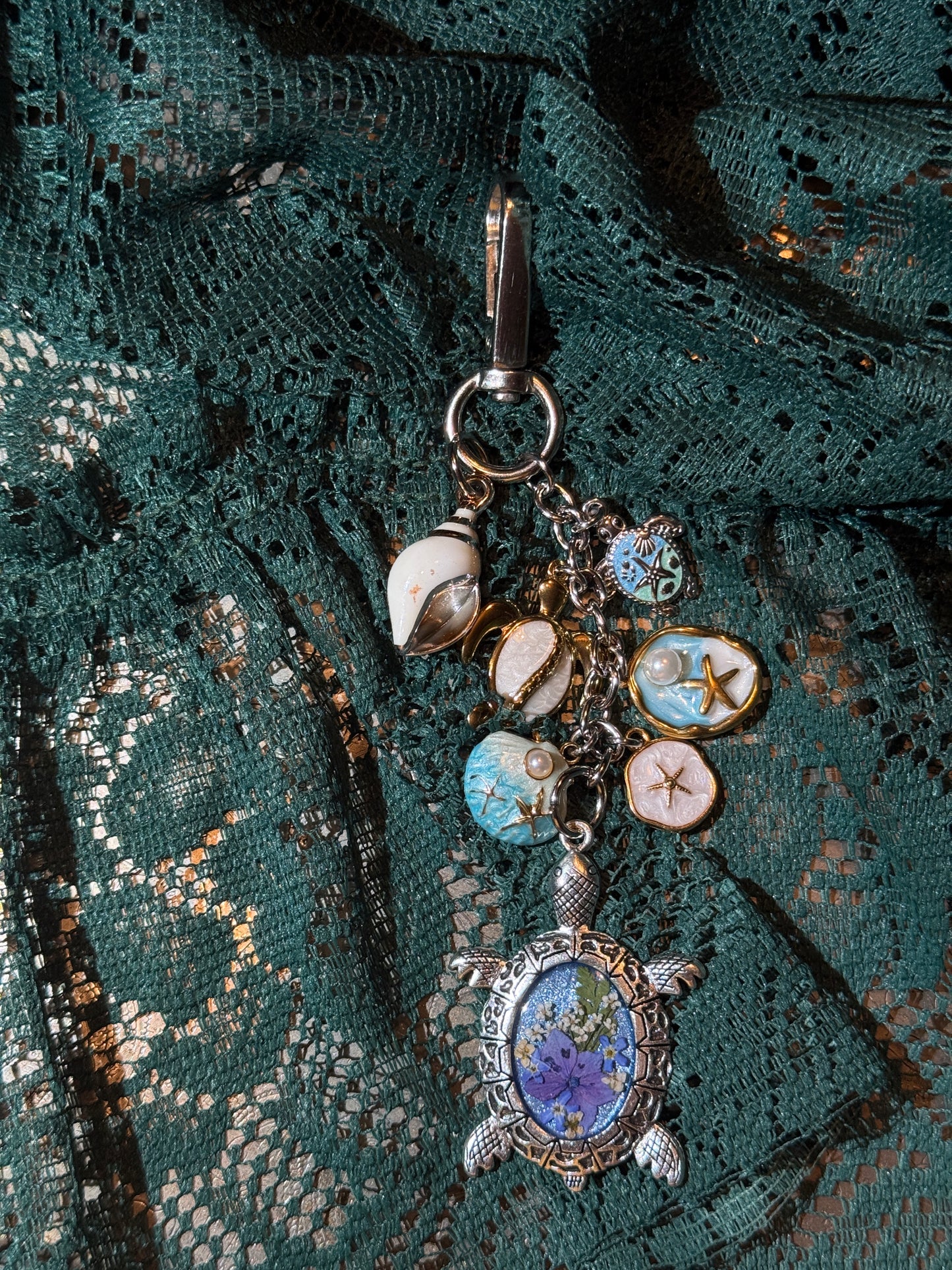 Turtle bag charm (d)